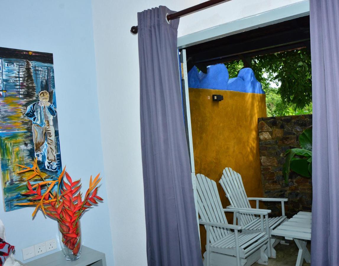 View Guesthouse & Bistro At Goyambokka Tangalle Exterior photo