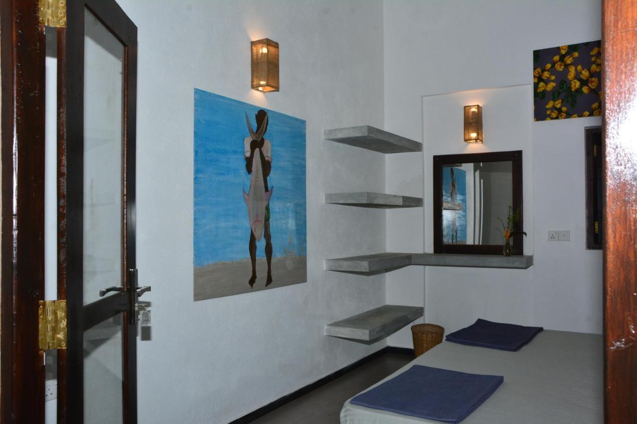 View Guesthouse & Bistro At Goyambokka Tangalle Exterior photo